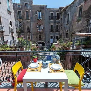 Vulcano Apartment