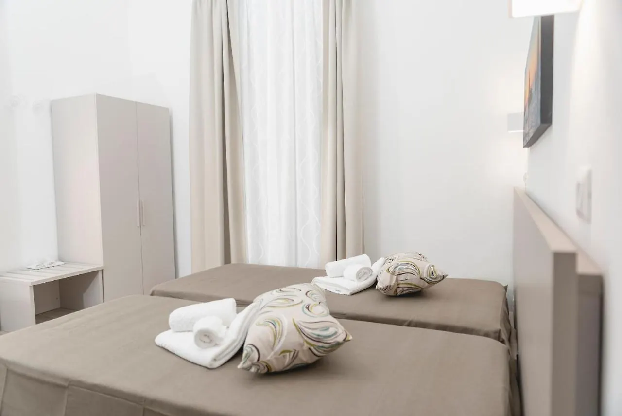 Hotel Fladi House Catane 3*,