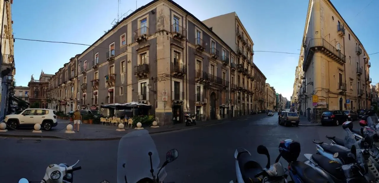 Hotel Fladi House Catane Maison d'hôtes